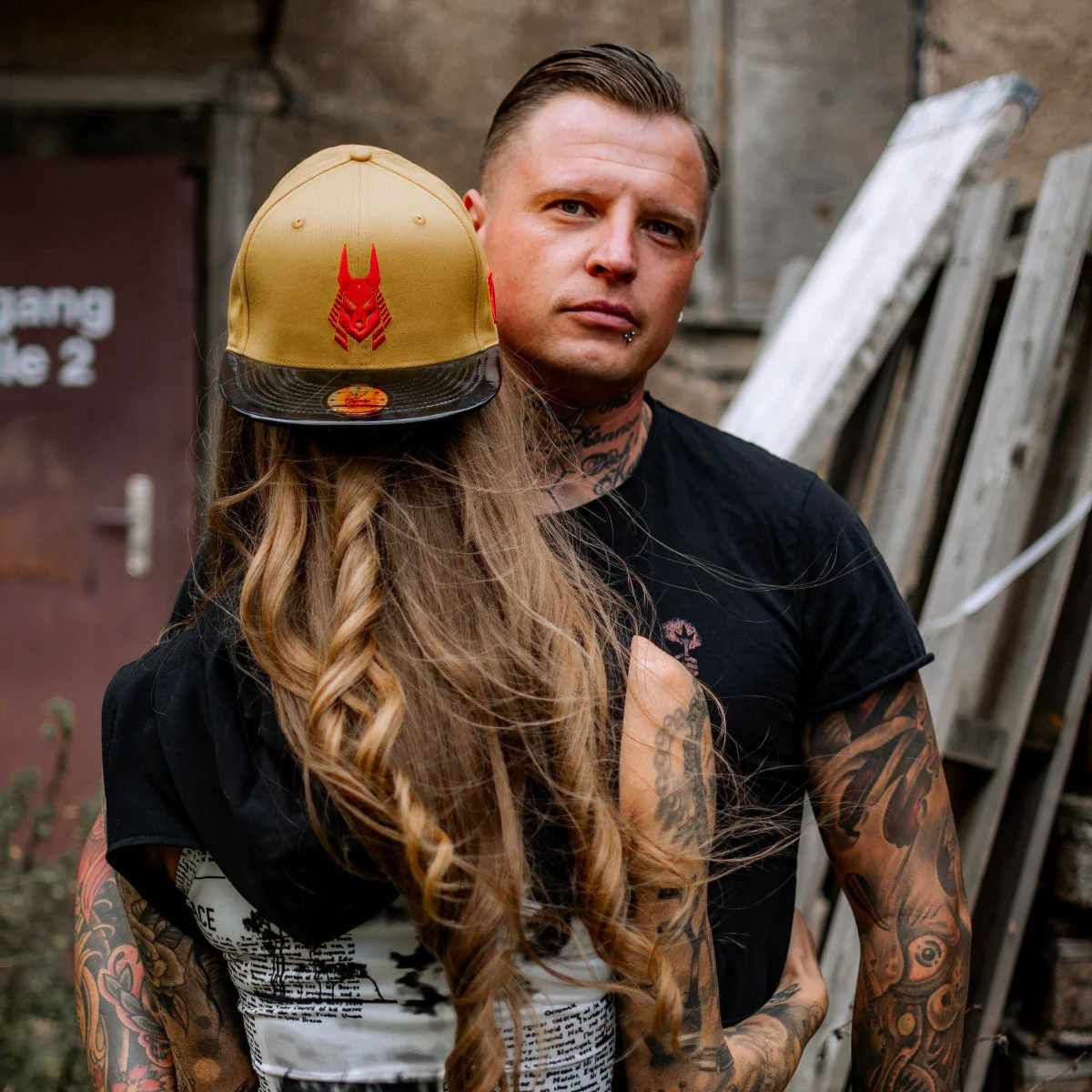 Anubis Snapback - Yellow/Metallic Black - Image 3