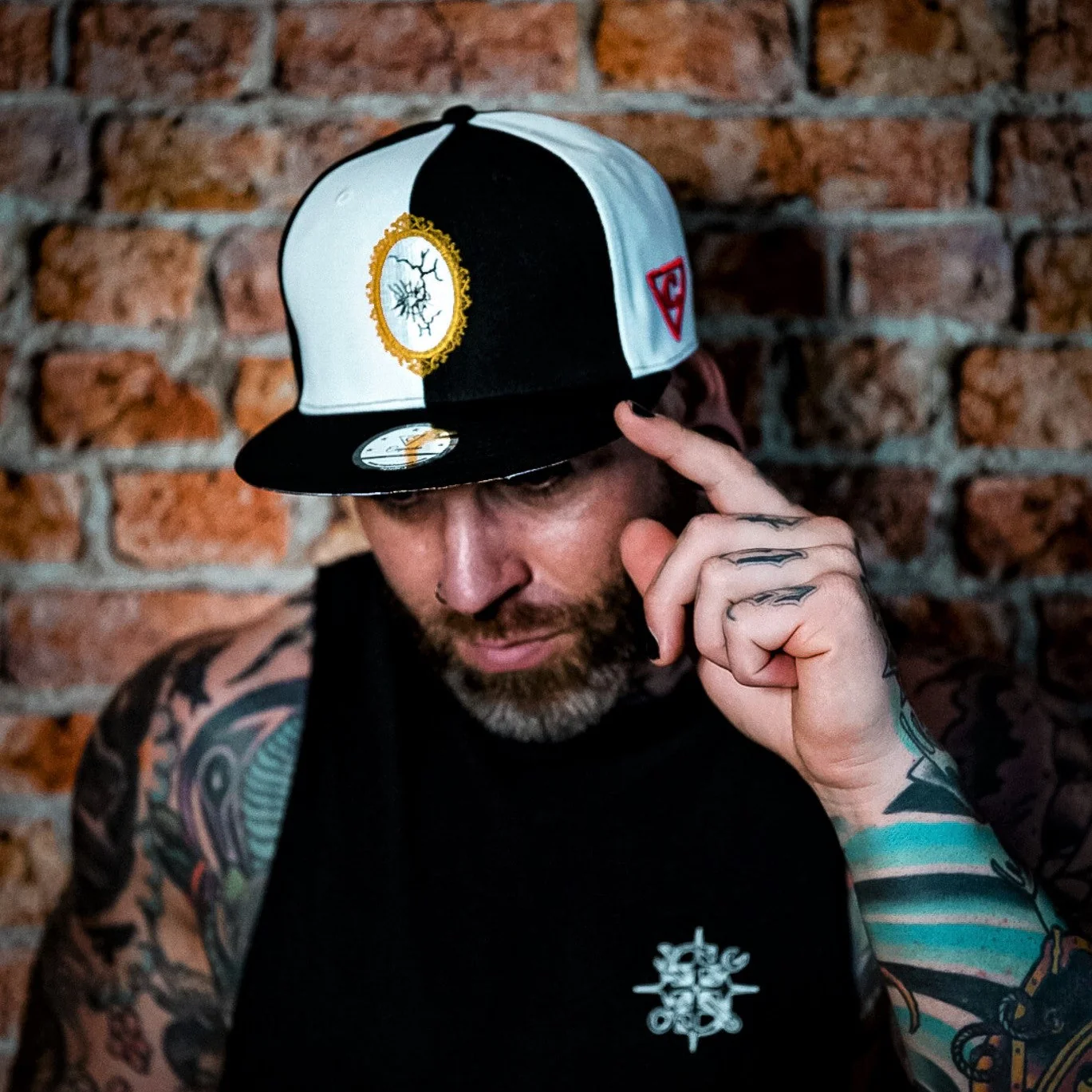 Bloody Mary Snapback - 50/50 Black/White - Image 11