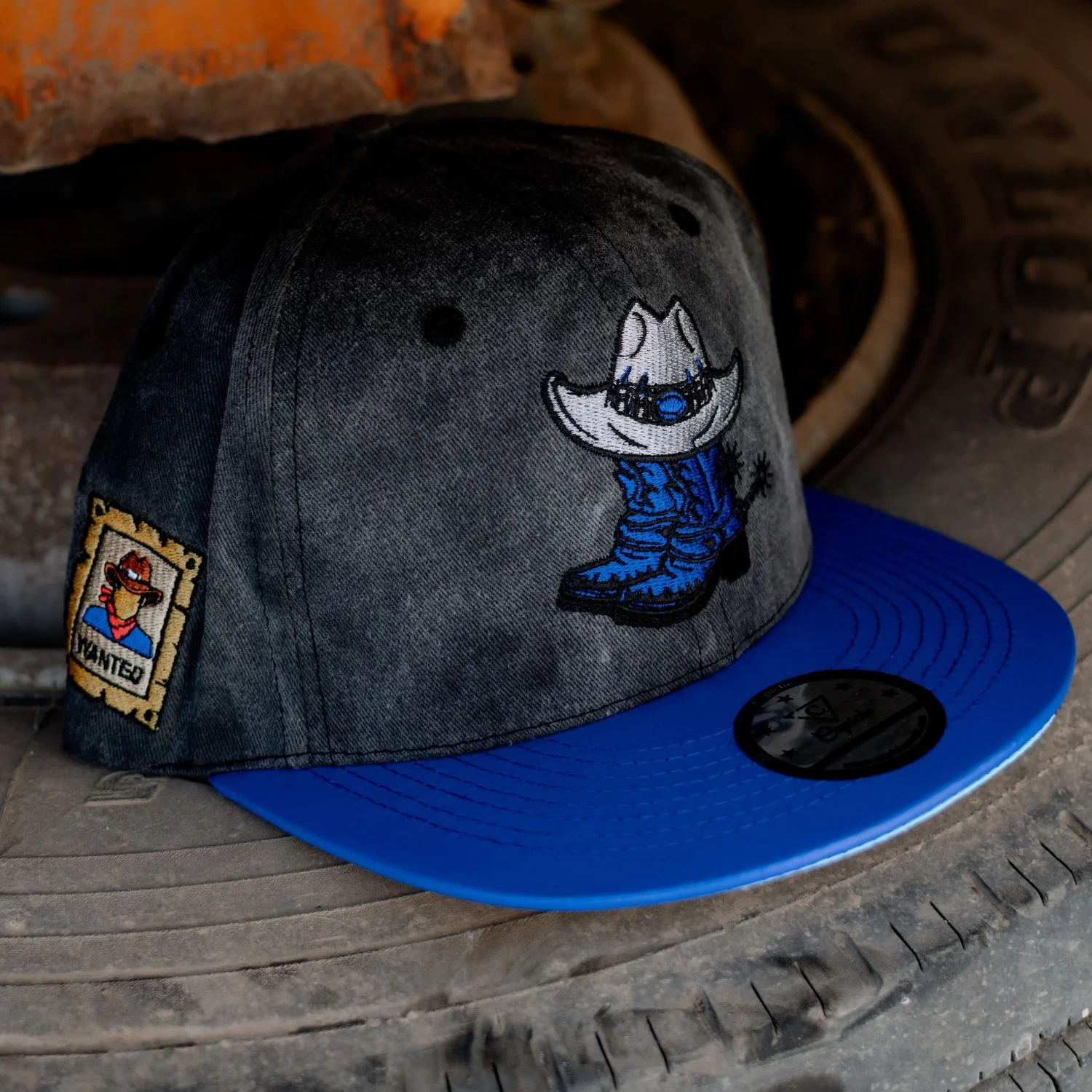 Bull Rodeo Snapback - Dark Grey Washed Fabric & Blue Faux Leather - Image 6