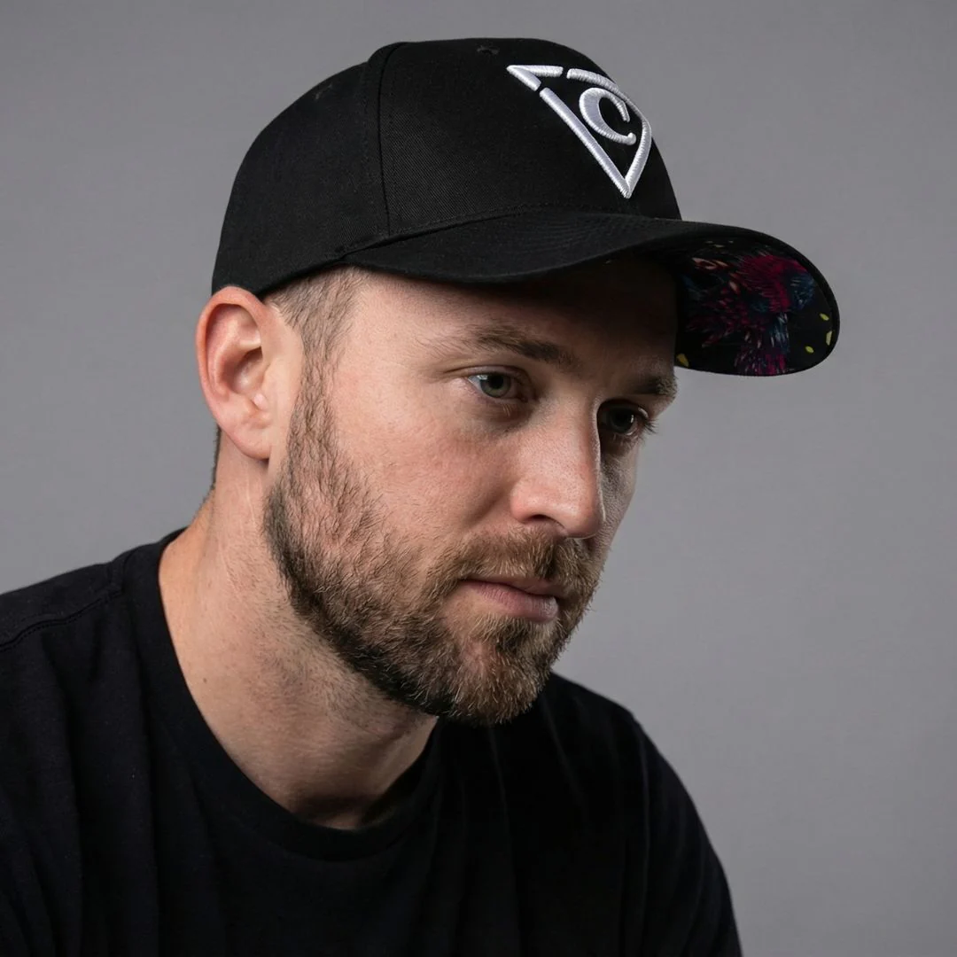 Focused Owl Curved Baseball Cap - Black - Image 8