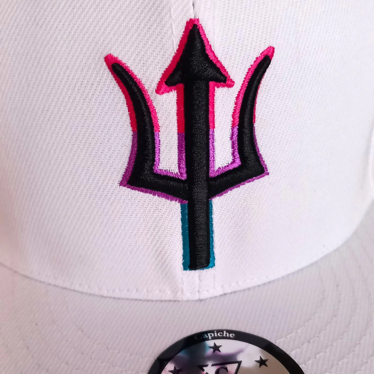 Gorgons Snapback - White - Image 8